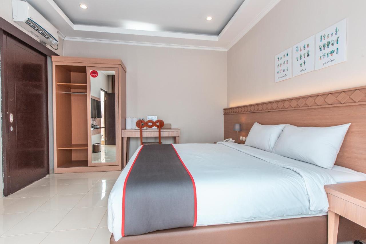 Collection O 9 Villa Ubud Anyer Exterior photo